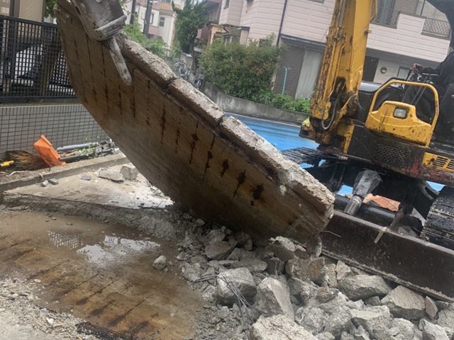 木造3階建て解体工事(神奈川県川崎市幸区戸手)　工事中の様子です。